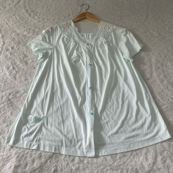 Shadowline Other - Shadow line vintage pijama top size 34